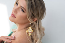 Load image into Gallery viewer, The Pink Reef Vintage Swan Cameo Earring