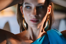 Load image into Gallery viewer, The Pink Reef Butterfly Mussel Earring