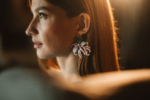 Load image into Gallery viewer, The Pink Reef Hibiscus Earring in Tropic Pearl