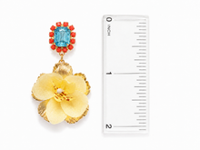 Load image into Gallery viewer, The Pink Reef Vanda Orchid Gem Drop in Creme