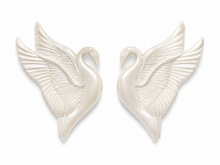 Load image into Gallery viewer, The Pink Reef Pearl Swan