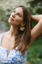 Load image into Gallery viewer, The Pink Reef Pearl Shell Earrings