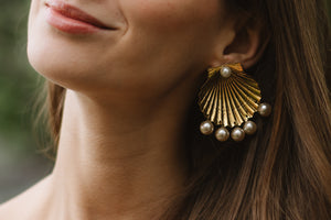 The Pink Reef Pearl Shell Earrings