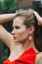 Load image into Gallery viewer, The Pink Reef Vintage Sunray Glass Earring