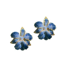 Load image into Gallery viewer, The Pink Reef Vanilla Orchid in Sapphire