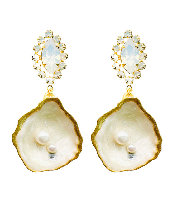 The Pink Reef Jewel Oyster in White Opal